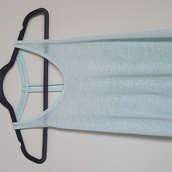 Active top - Picture 1 of 2